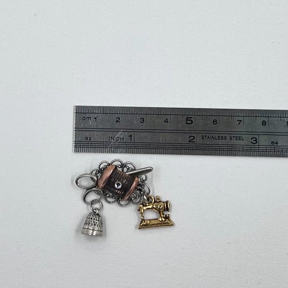 Seamstress Tri-Tone Scissors, Thread, Thimble & Sewing Machine Brooch Pin - Picture 4 of 7